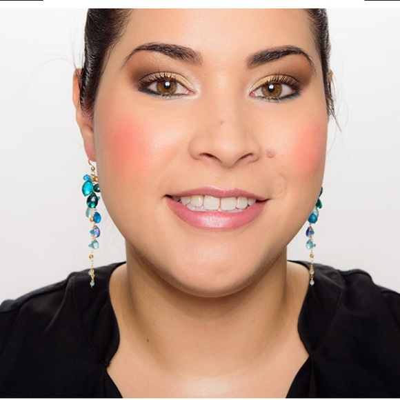 MAC Lustre Lipstick- Politely Pink (Discont.) - Picture 3 of 10